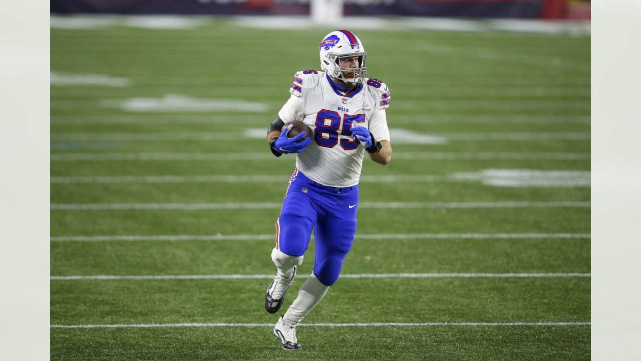 Buffalo signs free agent tight end Lee Smith for second stint with