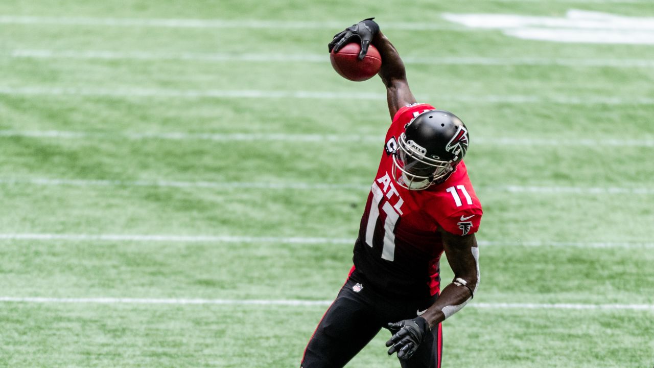 LOOK: Atlanta Falcons Reveal Week 3 Uniforms vs. Detroit Lions - Sports  Illustrated Atlanta Falcons News, Analysis and More