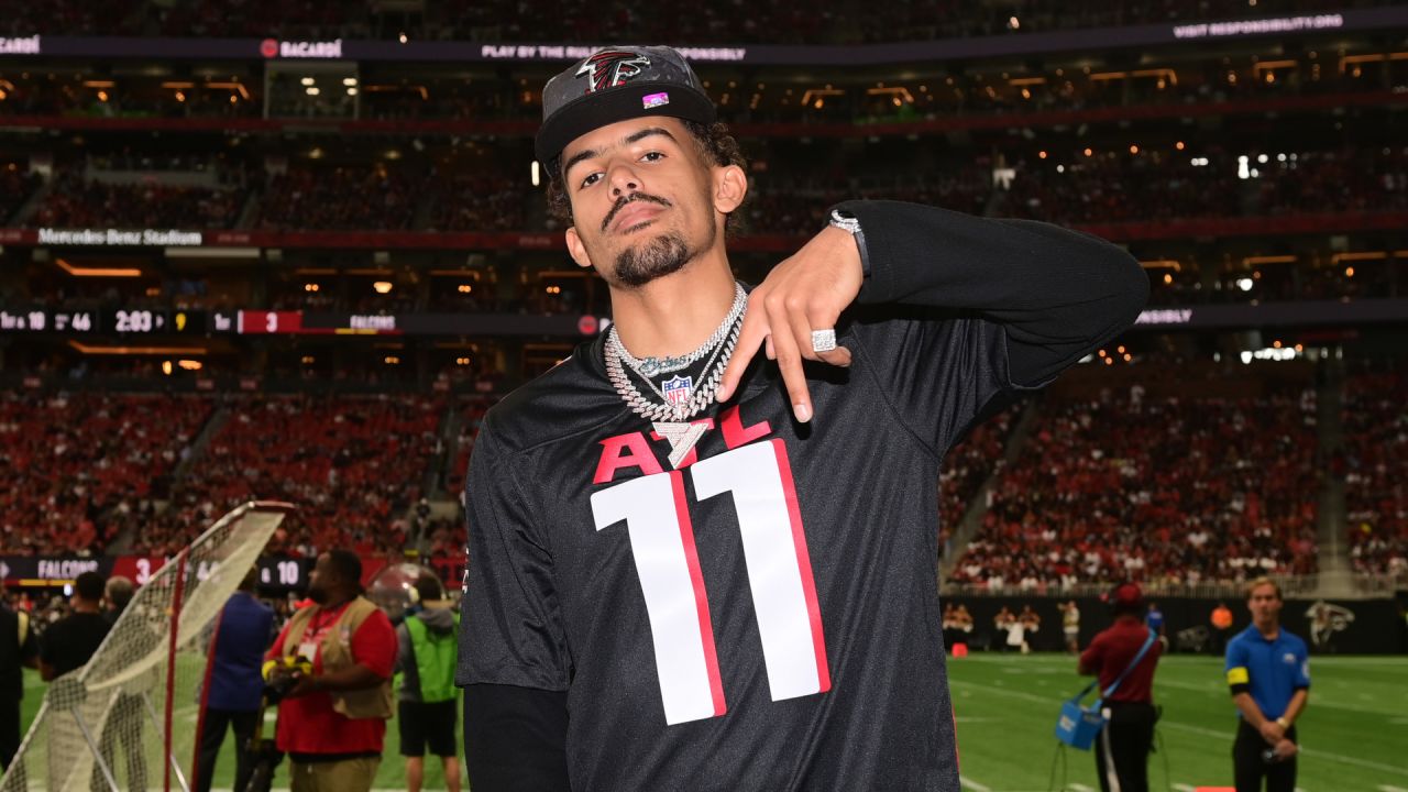 Mercedes-Benz Stadium's Train Horn is Awesome and a nice touch to new  Falcons home