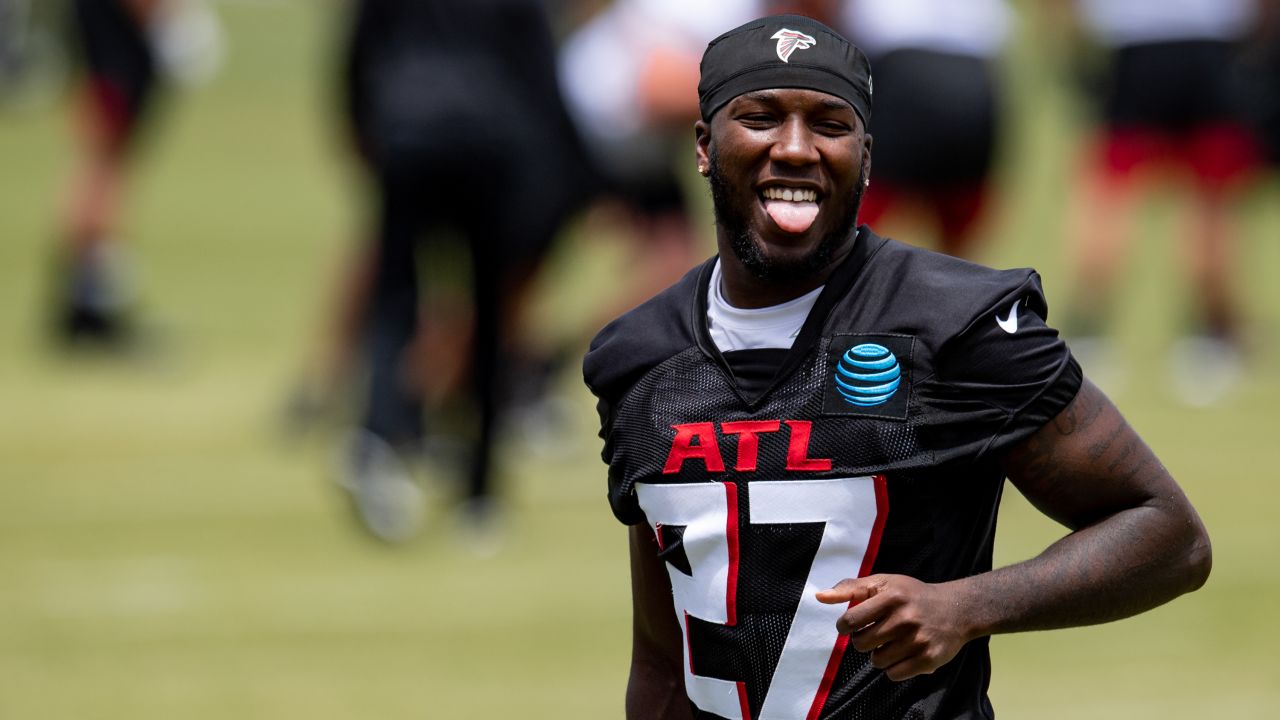 Falcons' wide receiver Russell Gage changes jersey number