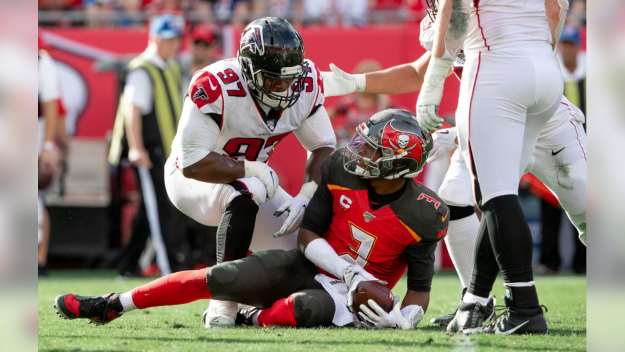 Atlanta Falcons defensive end Grady Jarrett looks on from the bench News  Photo - Getty Images