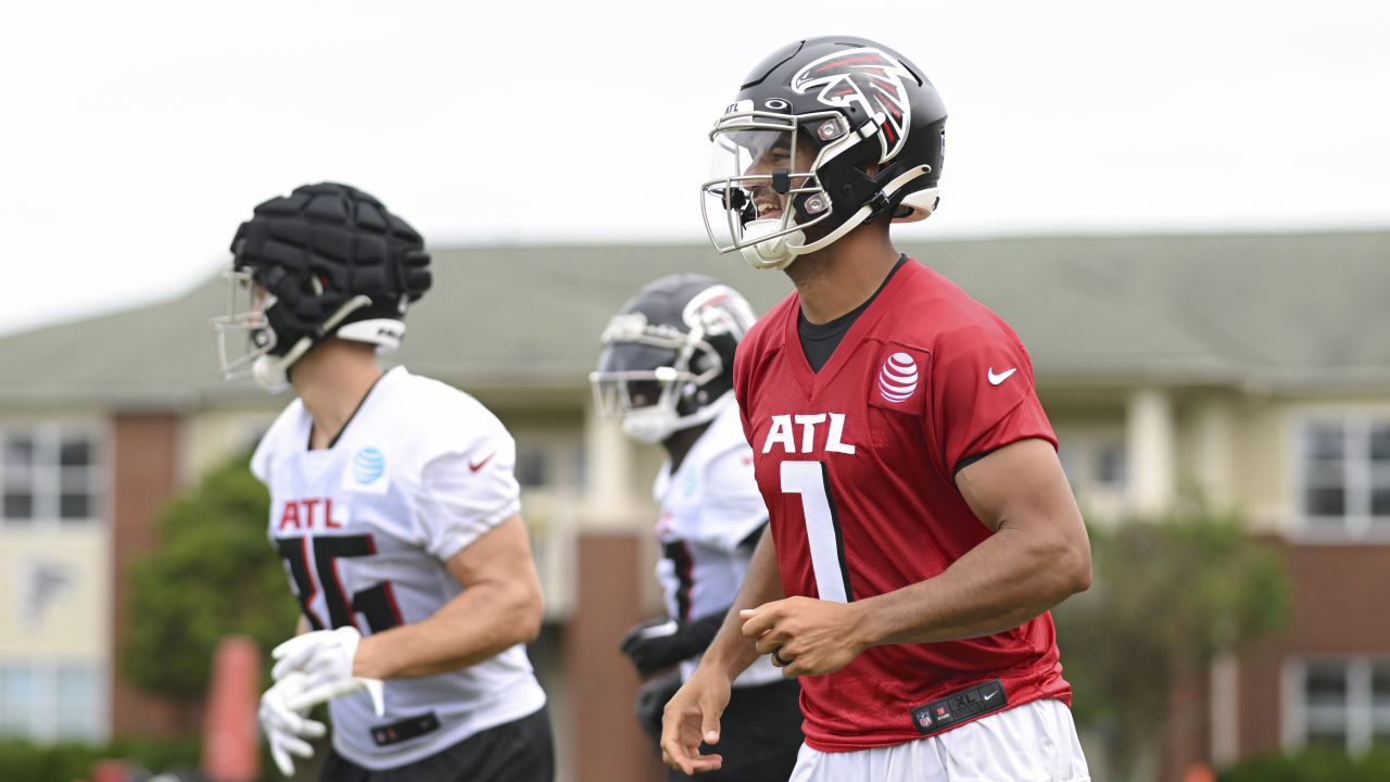 Mariota, Ridder dominating QB snaps at Falcons training