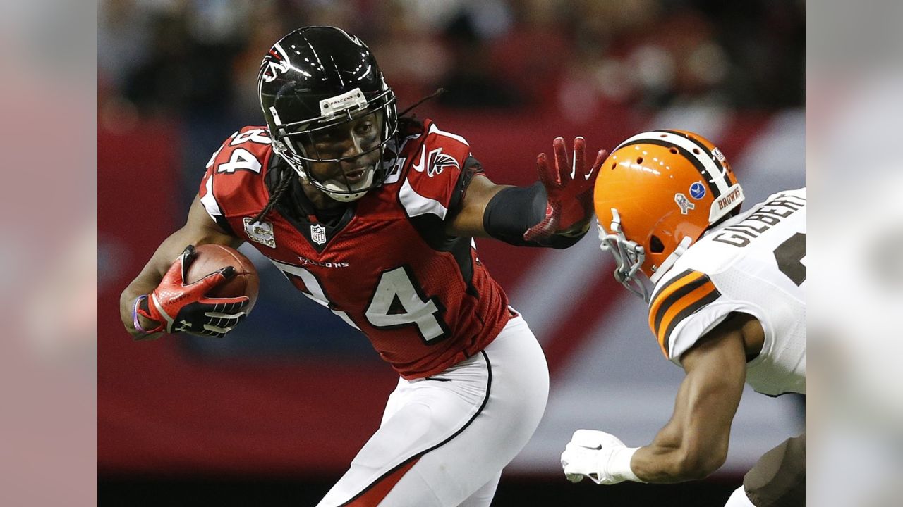 Roddy White celebrates Falcons Super Bowl berth, has advice for