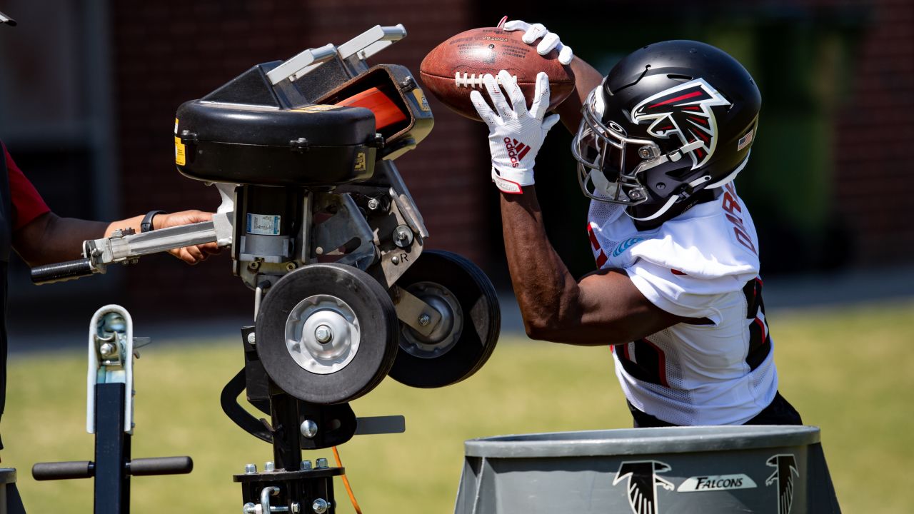 Falcons rookies take the field for minicamp