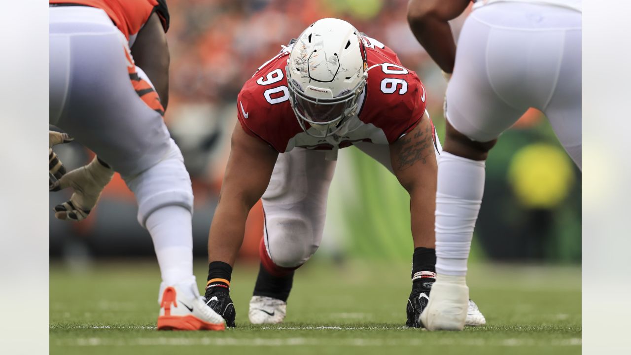 Atlanta defensive end Jonathan Bullard during the NFL game between News  Photo - Getty Images