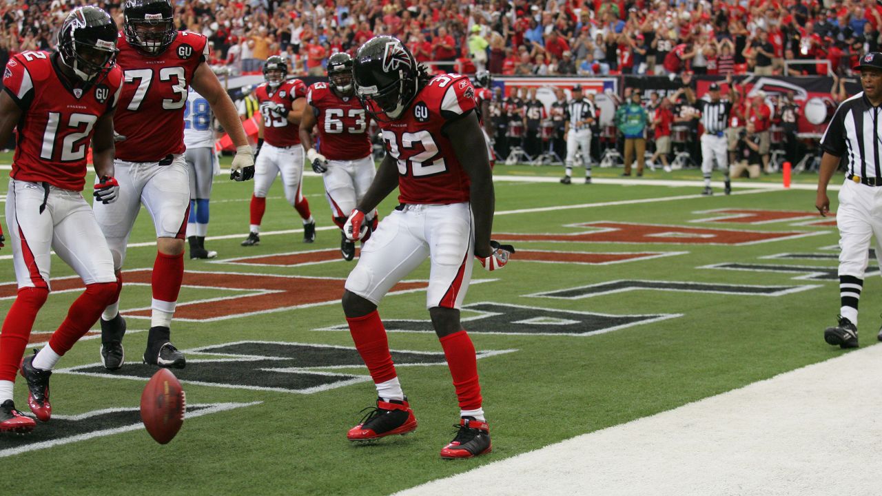 Throwback Thursday Series: Falcons Trade Up for Michael Vick - The