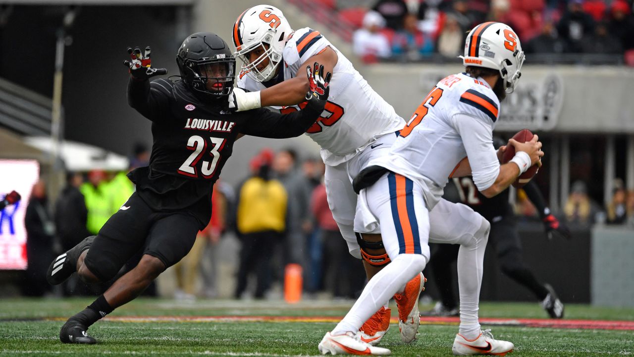 Falcons Trade Up and Select OL Matthew Bergeron at No. 38 Overall