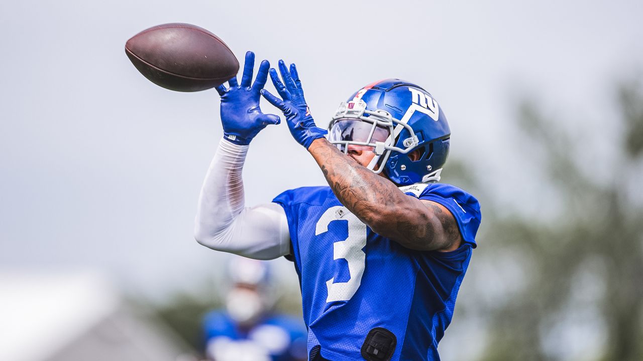 Giants' cornerbacks: James Bradberry shines, Darnay Holmes shows promise -  Big Blue View