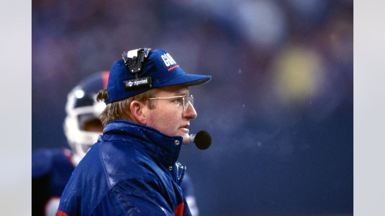 Jim Fassel Bridged Giants Eras With a Smile. And, Once, a Rant