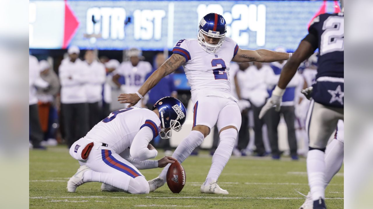 New York Giants linebacker Tomon Fox (49) walks off the field after an NFL  football game against the Houston Texans on Sunday, Nov. 13, 2022, in East  Rutherford, N.J. (AP Photo/Adam Hunger Stock Photo - Alamy