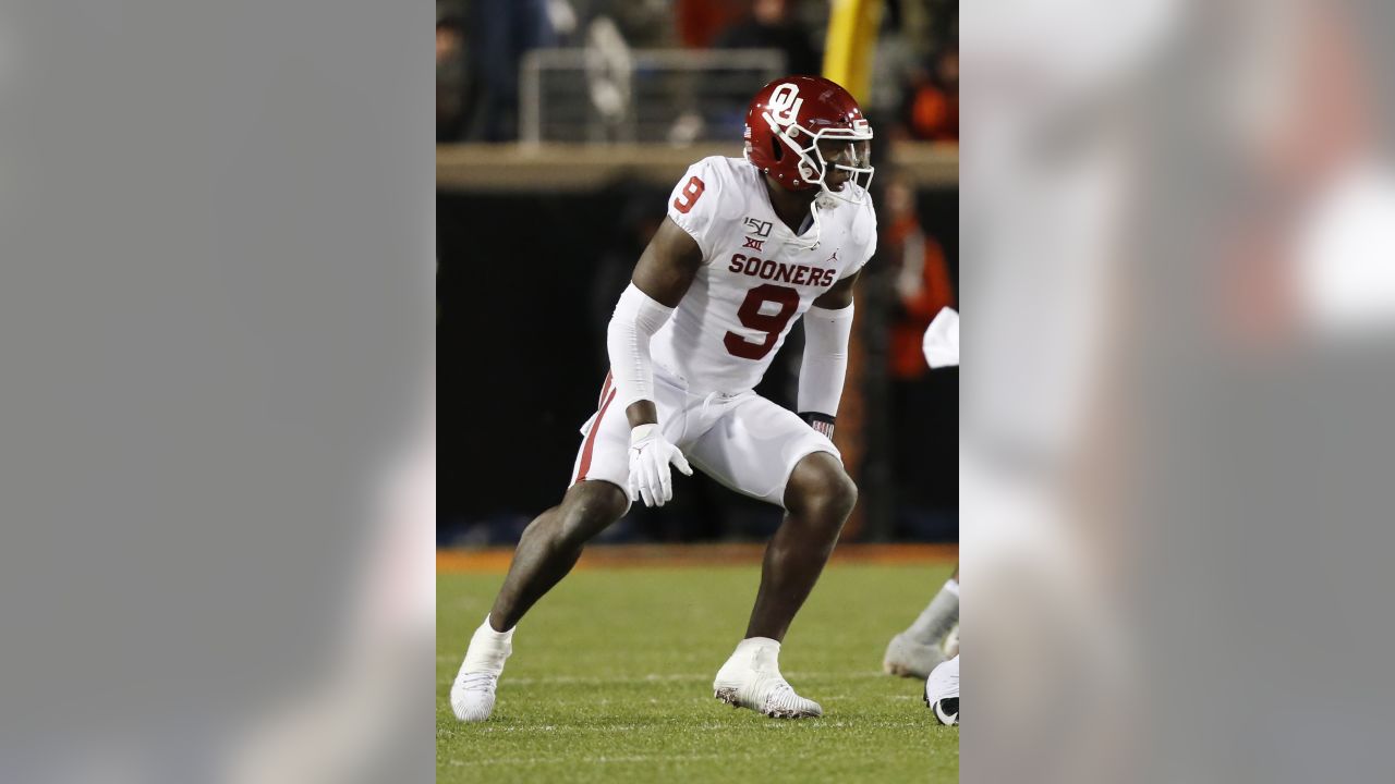 Oklahoma Football: Kenneth Murray makes list of PFF's top LBs in 2021