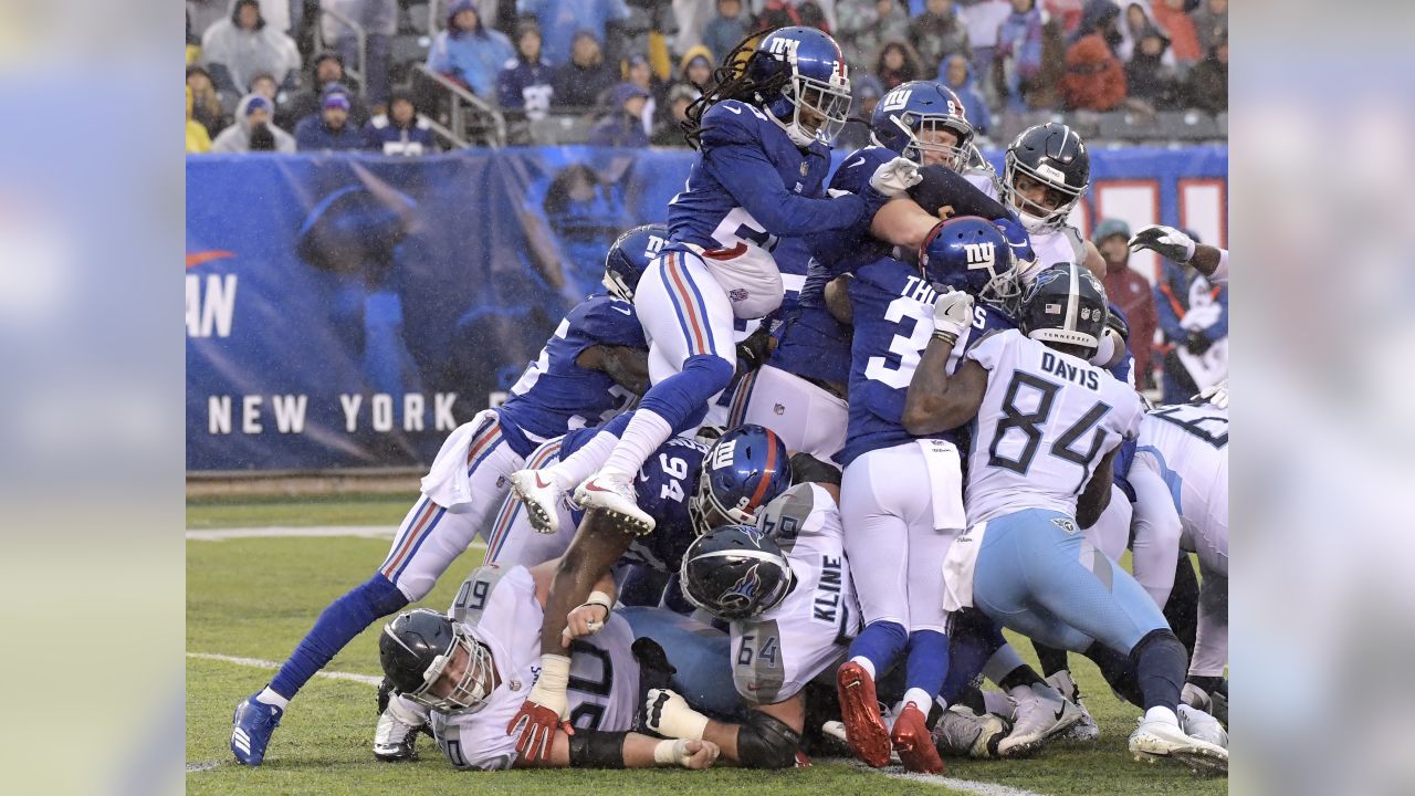 Giants vs. Titans halftime score: Giants trail 7-0 on a sloppy