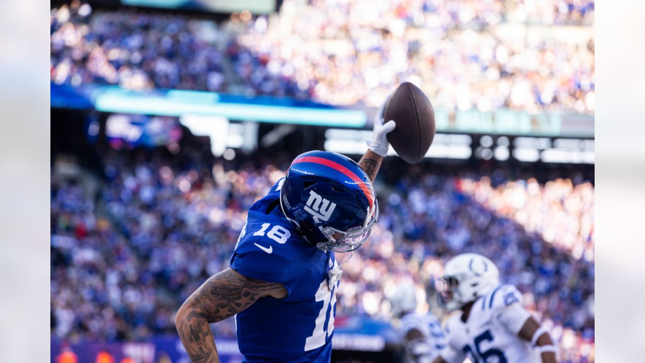 Watch: Former Oregon State Beavers' star Isaiah Hodgins scores game-tying  TD during N.Y. Giants' historic comeback win 