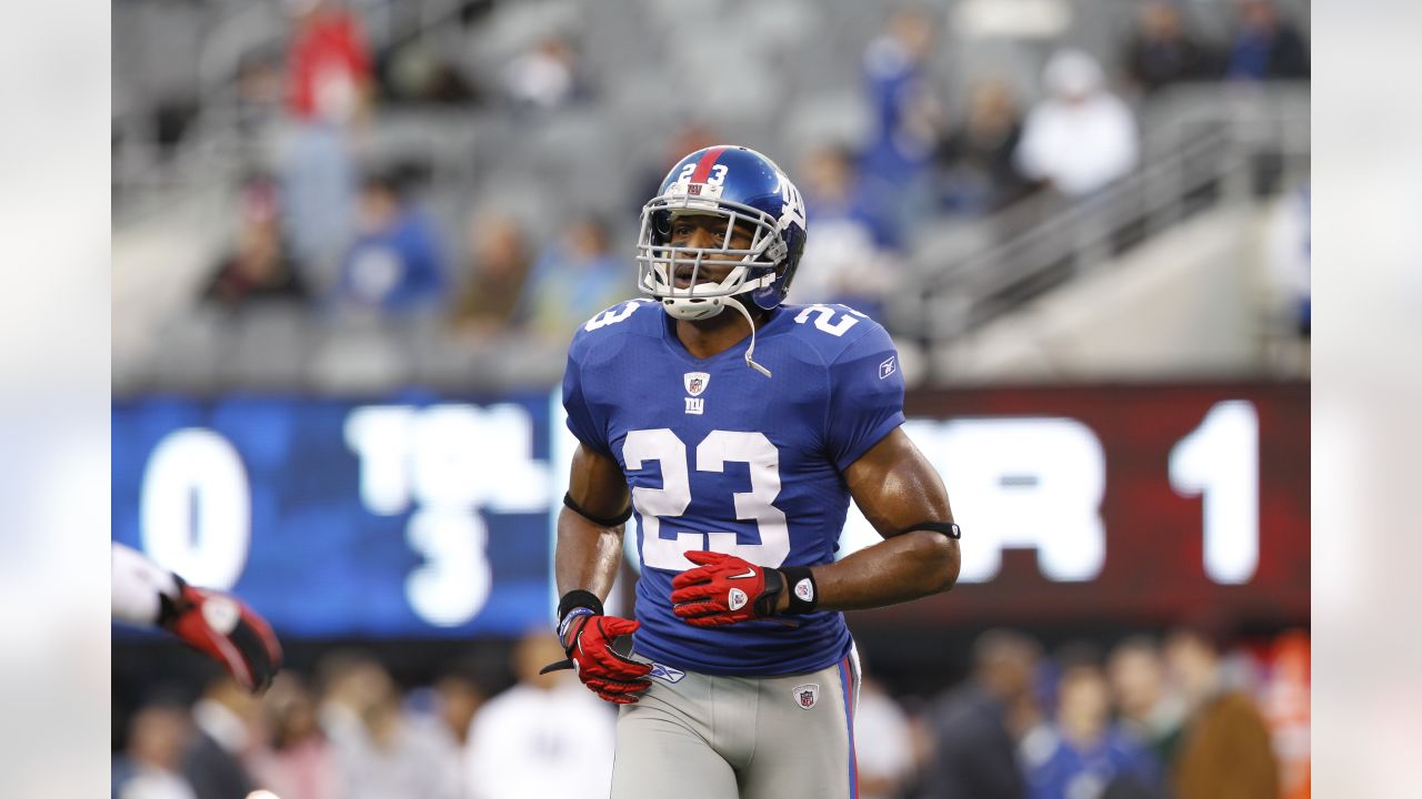 New York Giants Corey Webster makes an interception near the goal