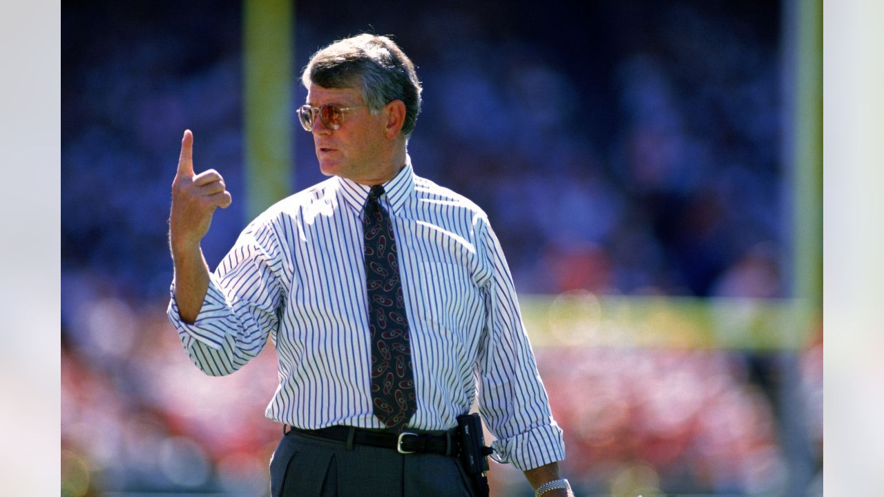 Coach Dan Reeves: A man of faith - Flip the Field