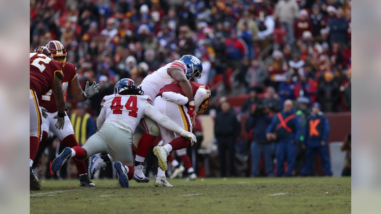 Photo: NEW YORK GIANTS VS WASHINGTON REDSKINS - NJP2005103012