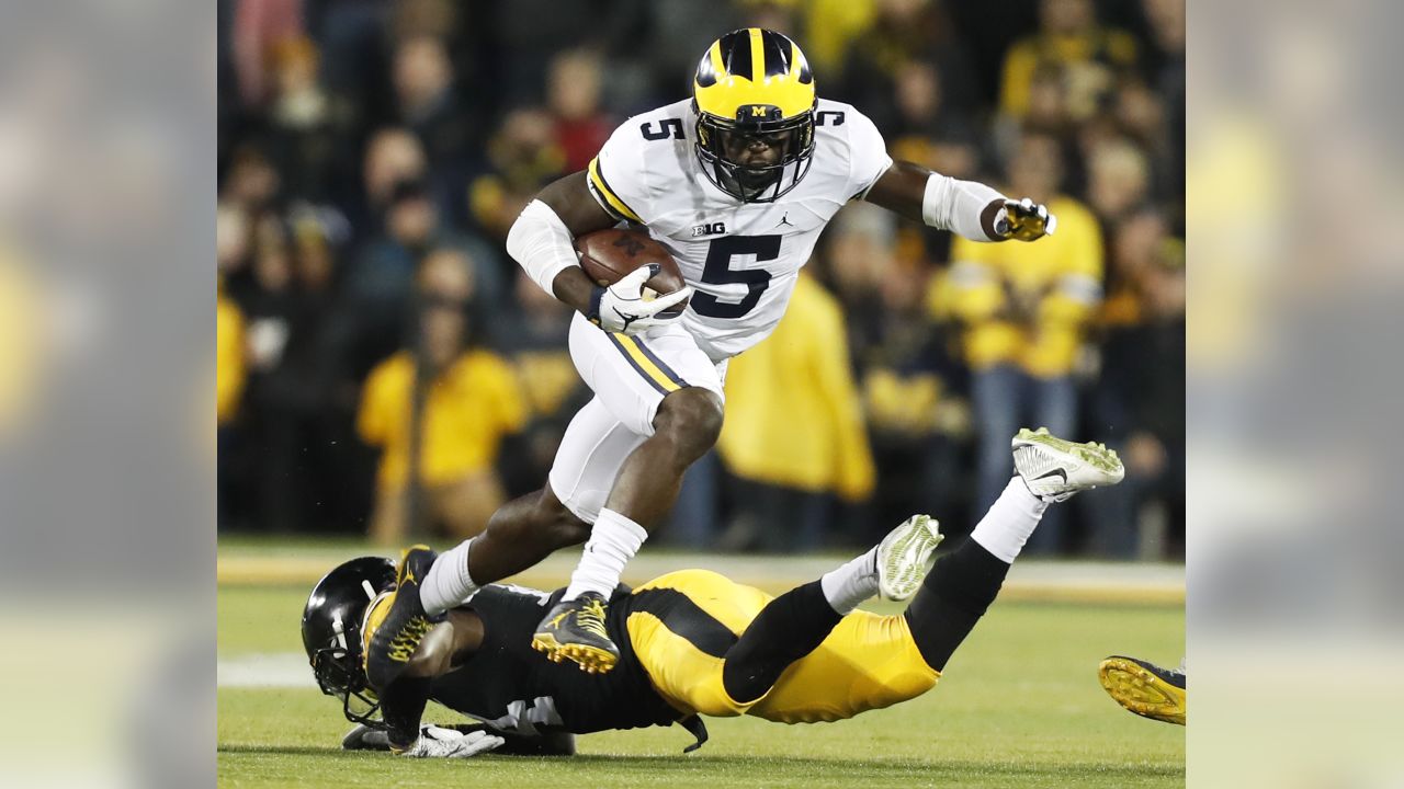 Browns fans jeering Michigan football great Jabrill Peppers