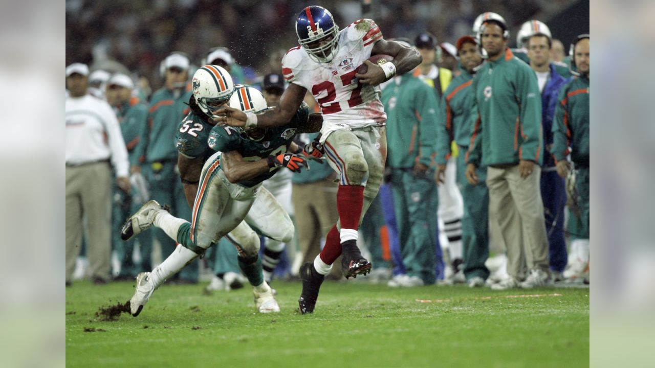 Throwback Thursday: New York Giants down Dolphins at Wembley in 2007