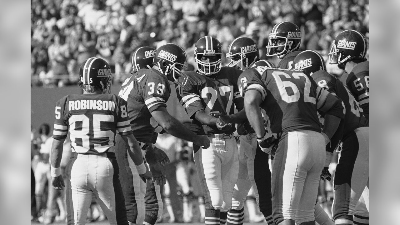 \ud83d\udcf8 Through the Years: Giants vs. 49ers