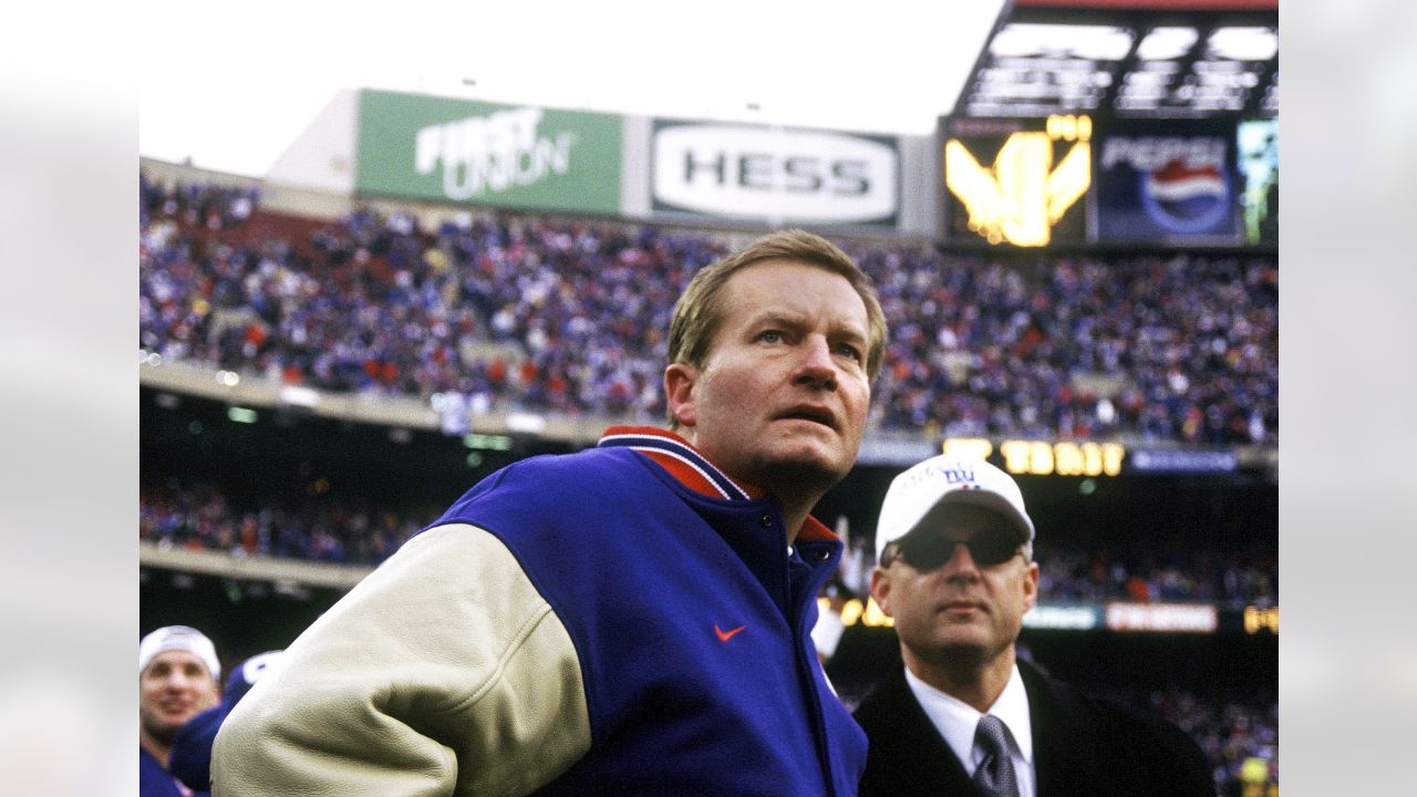 Michael Strahan, Kerry Collins reflect on late Giants coach Jim Fassel