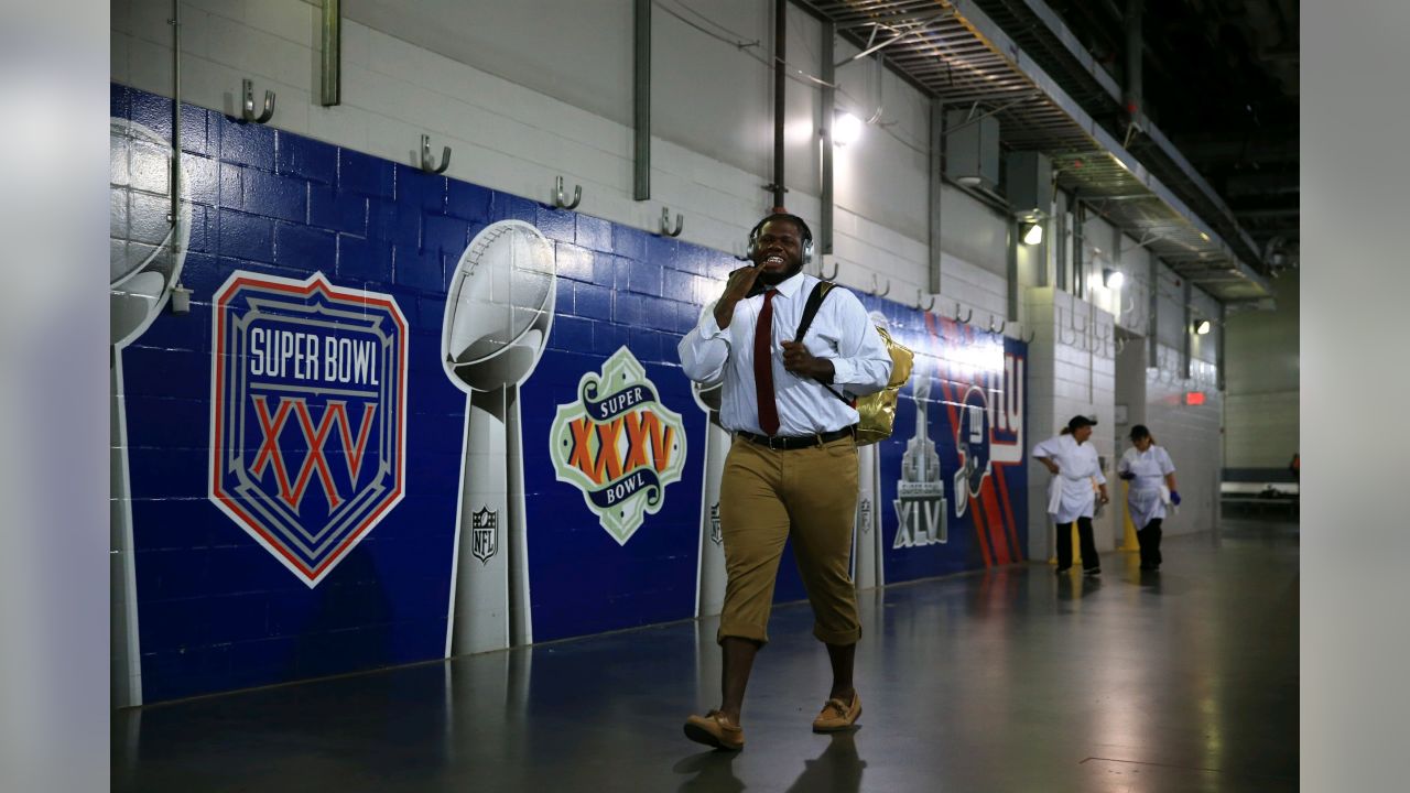 Photos: Giants player arrivals and locker room tour