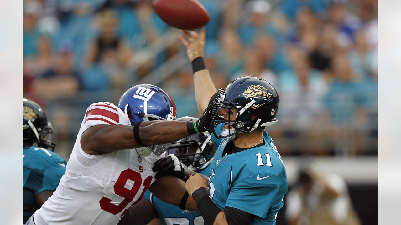 September 15, 2013: New York Giants defensive end Justin Tuck (91) during  the first half of a week 2 NFL matchup between the Denver Broncos and the  Ne Stock Photo - Alamy