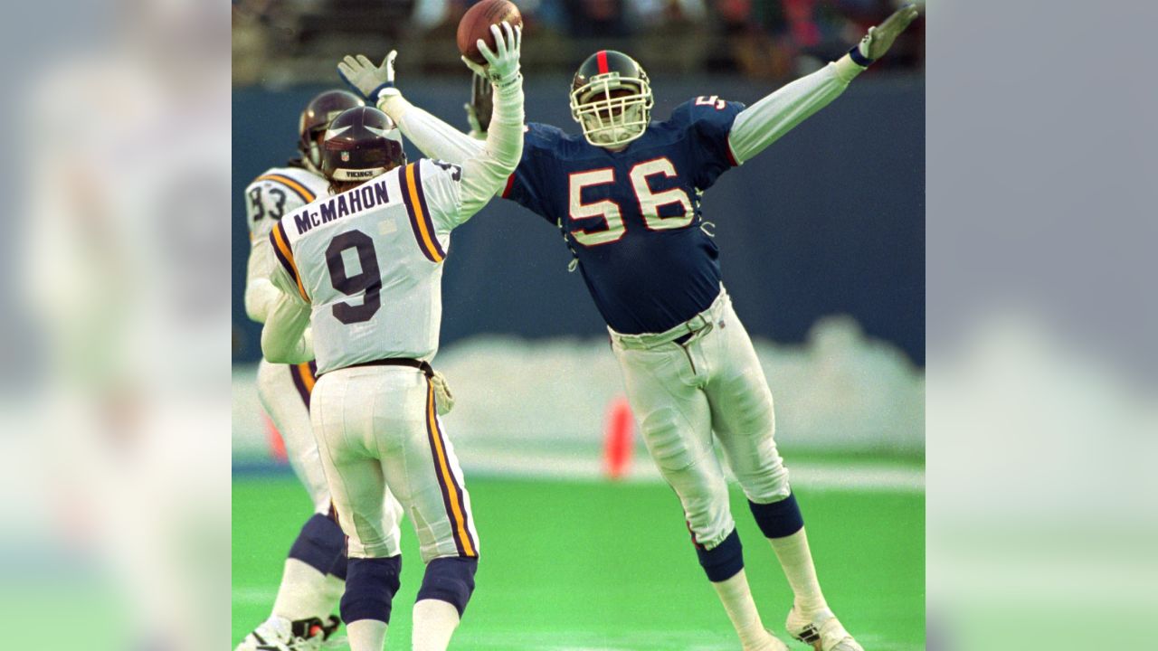 🏈🚑On November 18, 1985 New York Giants linebacker Lawrence