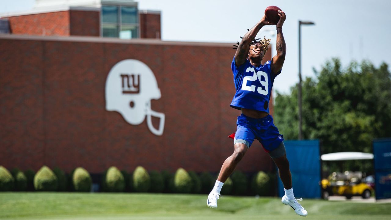 Men's Nike Saquon Barkley White New York Giants Alternate Game Jersey