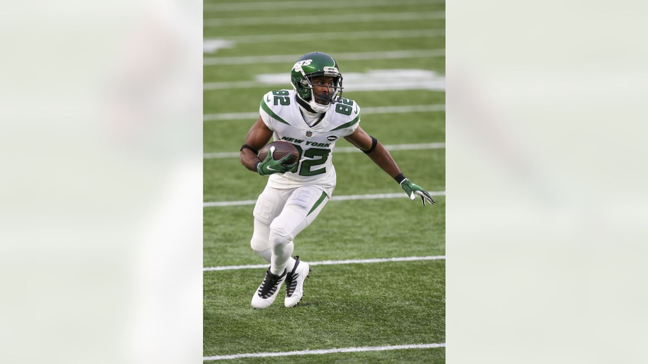 New York Jets wide receiver Jamison Crowder warms up prior to an NFL  football game between the New York Jets and Washington Redskins, Sunday,  Nov. 17, 2019, in Landover, Md. (AP Photo/Mark