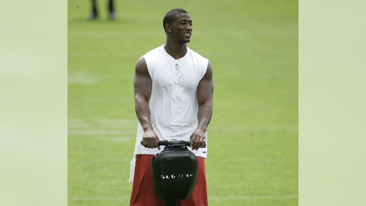 Antrel Rolle continues head-turning haircut tradition