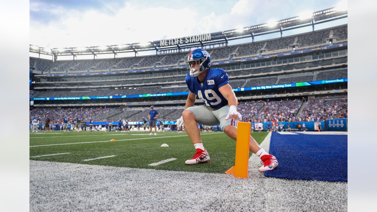 It's good to be back': Giants fans return to MetLife Stadium for NFL  football  after 624 days 