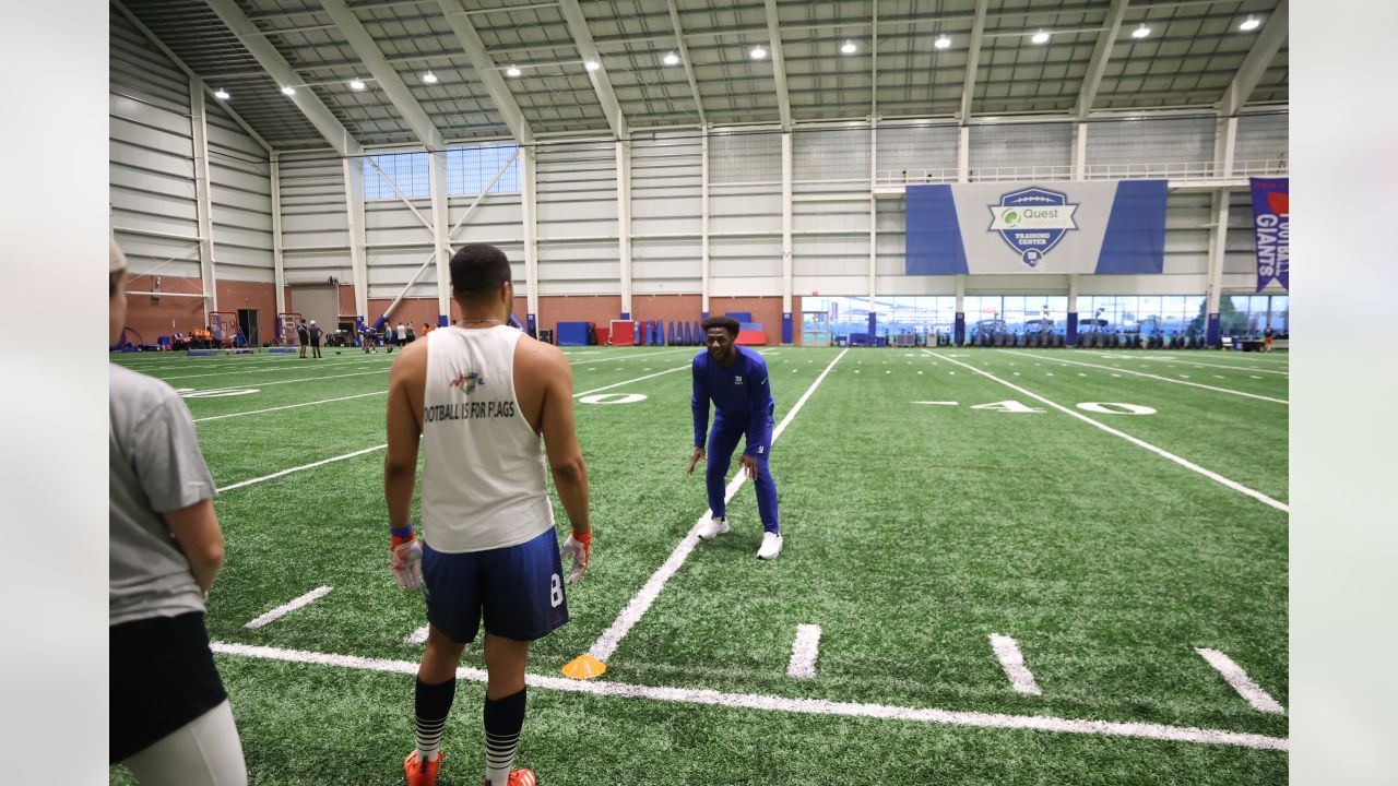 New York Giants host gay football clinic with NFL players and coaches -  Outsports