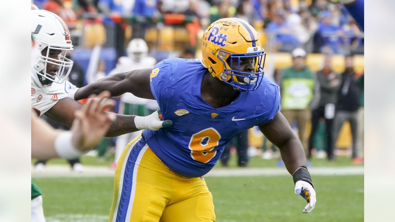 NFL Draft Grades Round 1: Experts weigh in on Bucs picking Calijah