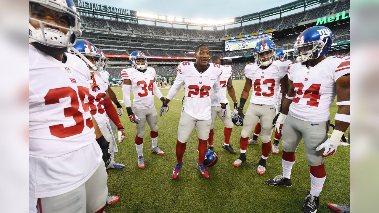 593 New York Giant Antrel Rolle Photos & High Res Pictures - Getty