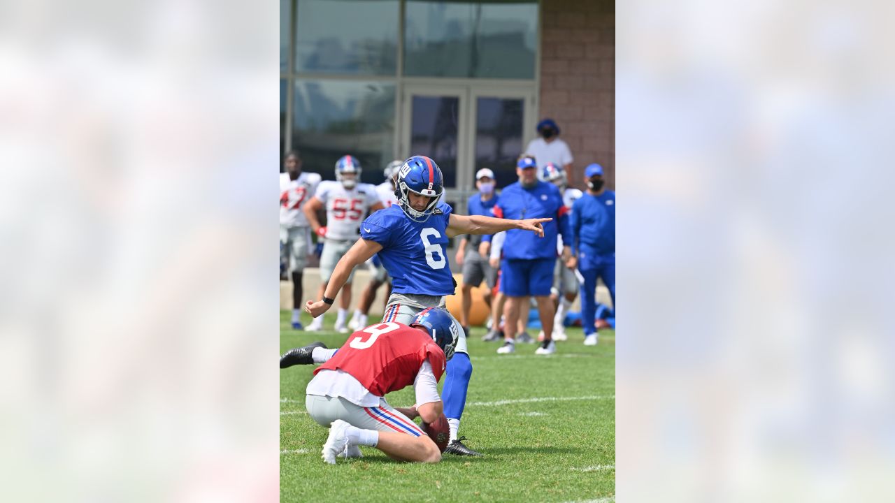 Giants getting a kick out of veteran Graham Gano