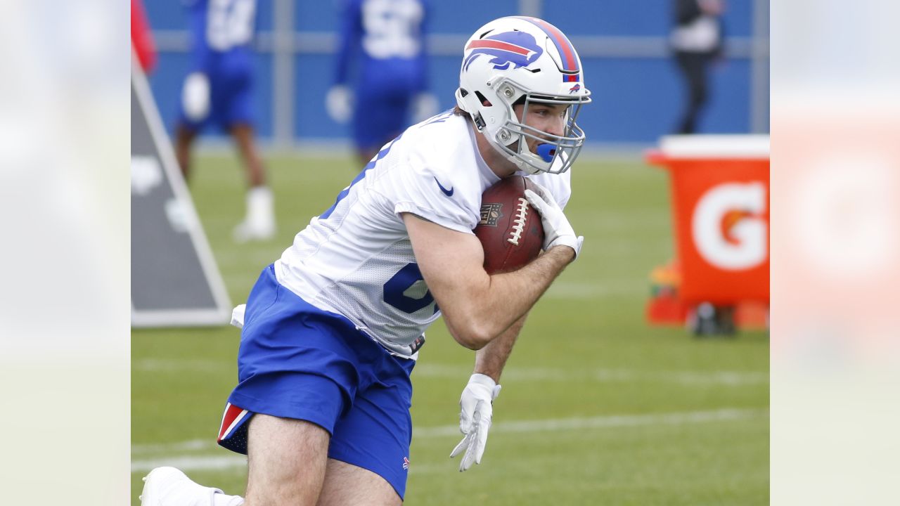 Former Bills TE Tommy Sweeney signs with Giants