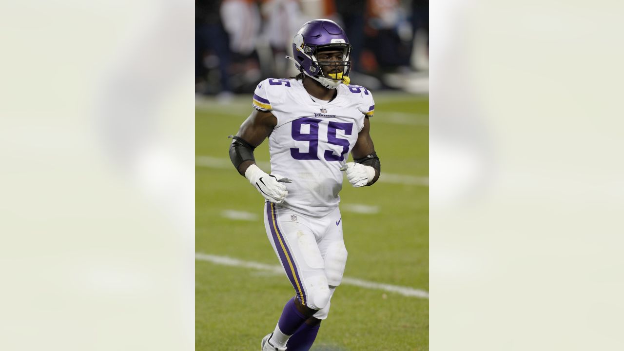 Giants sign former Vikings DE Ifeadi Odenigbo