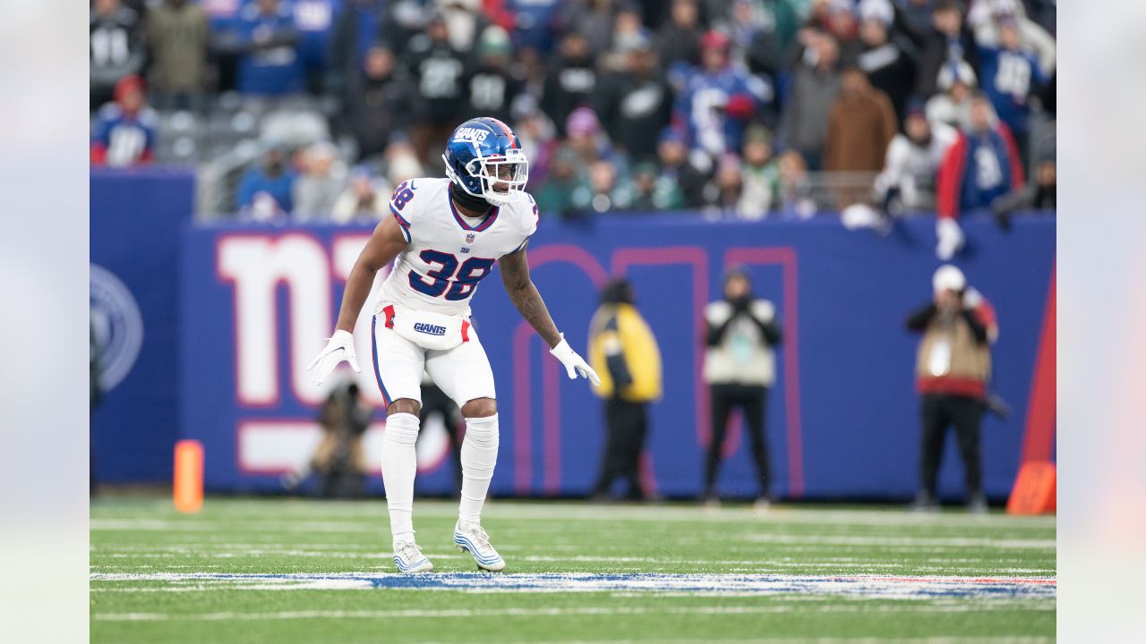 New York Giants defensive back Steven Parker (38) jogs onto the