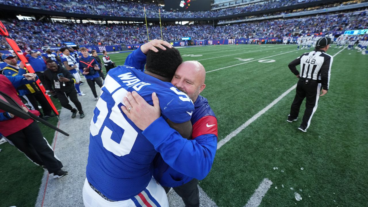 Former Oregon State star Isaiah Hodgins said he played in N.Y. Giants'  playoff game with a broken foot 