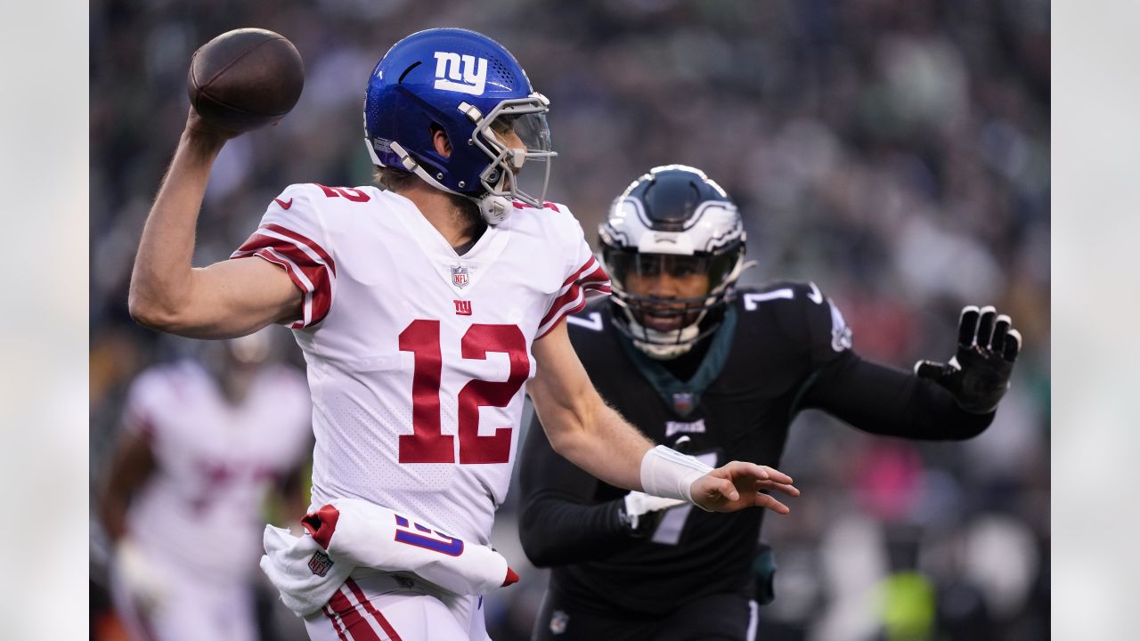 Photos from the Eagles' Week 18 win over the Giants