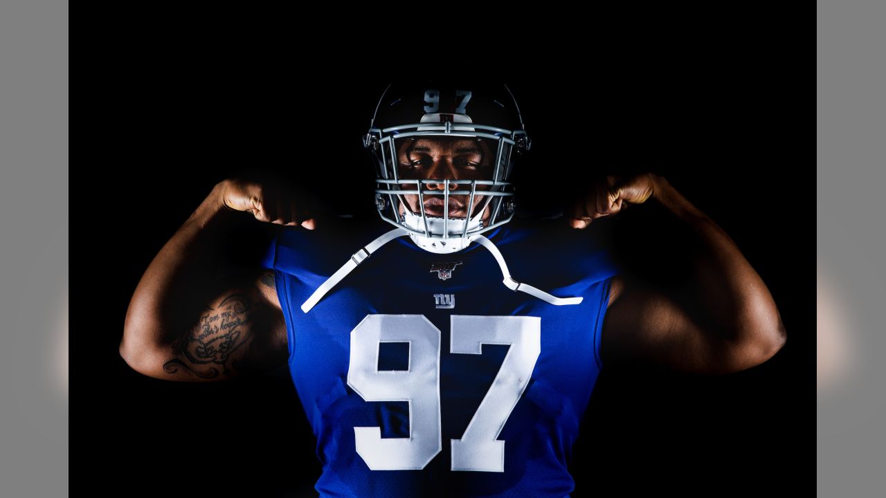 : DEXTER LAWRENCE NEW YORK GIANTS 8X10 SPORTS ACTION PHOTO (TT) :  Sports & Outdoors