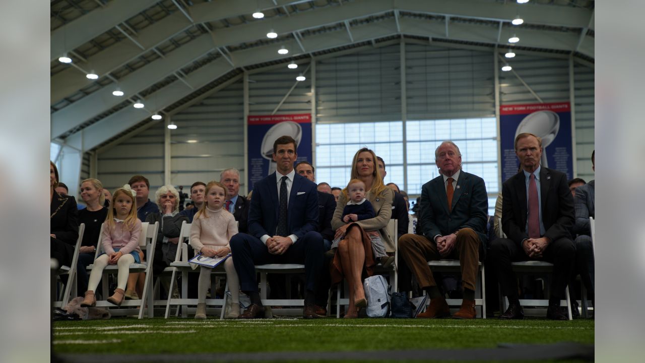 Flashback: Behind the scenes of Eli Manning's retirement ceremony