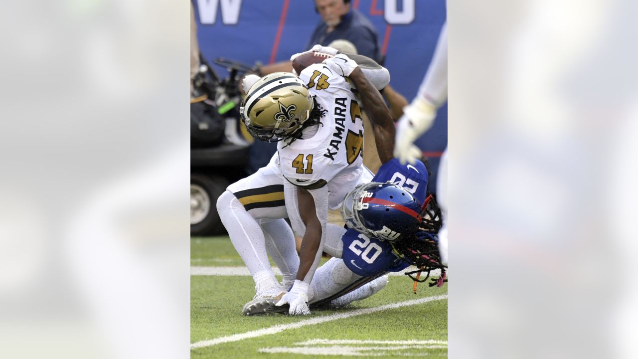 Beckham Jr. jumped over Alvin Kamara in warmups