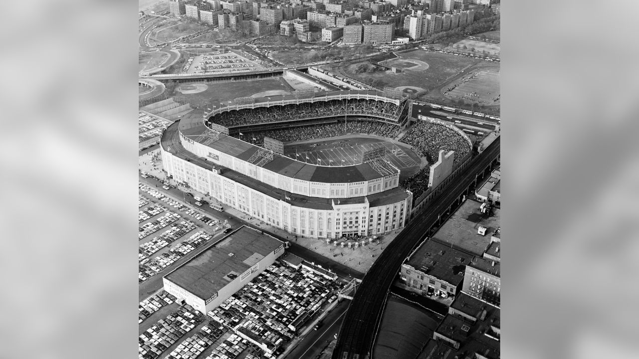 Throwback: Giants in Yankee Stadium