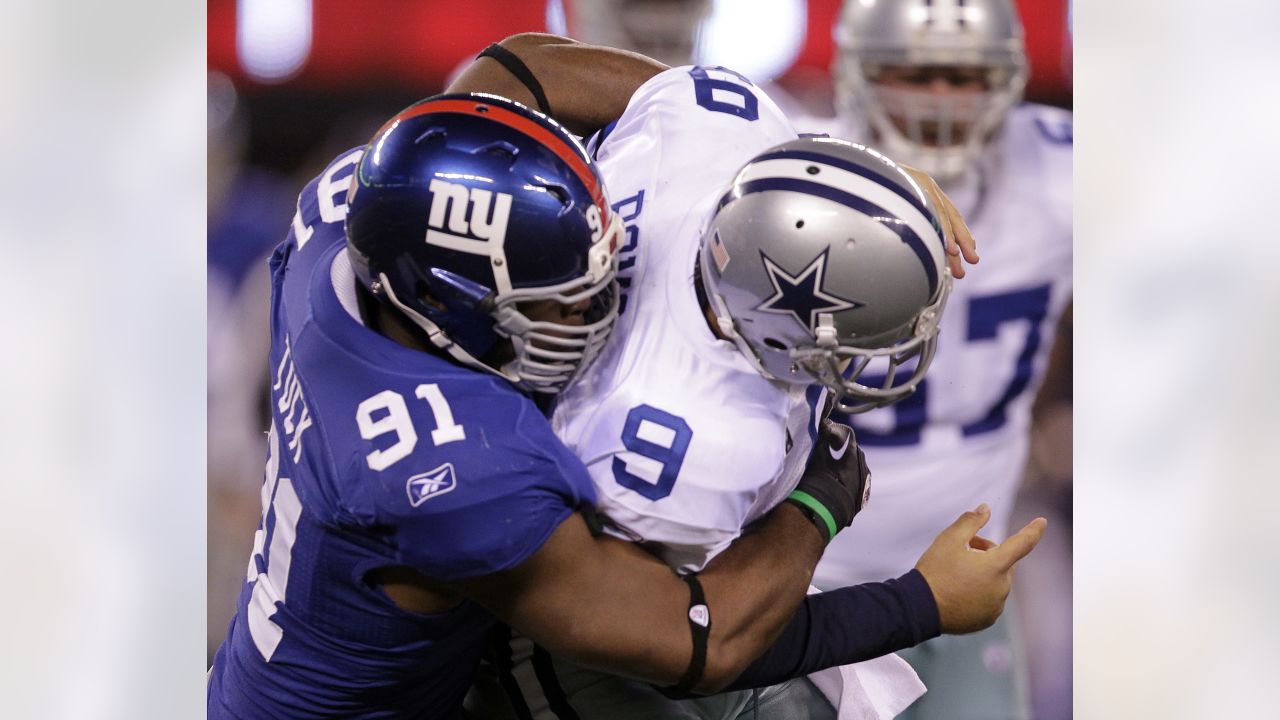 NY Giants defensive captain Justin Tuck looking like old self