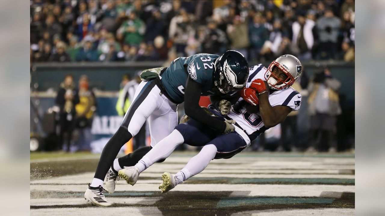 LANDOVER, MD - SEPTEMBER 13: Eagles safety Jalen Mills (21) has