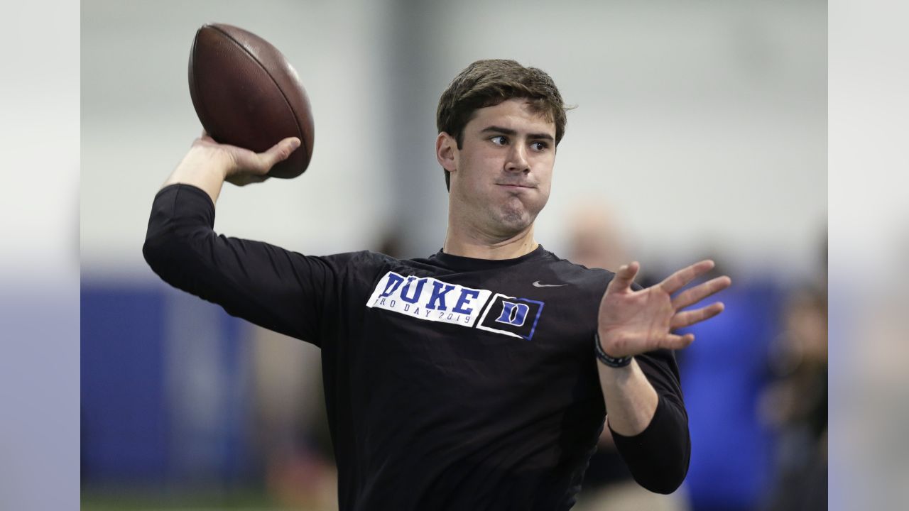 New York fans Jeered When The Giants Picked Daniel Jones #6 In The 2019  Draft. Nobody's Laughing Now - Duke Basketball Report