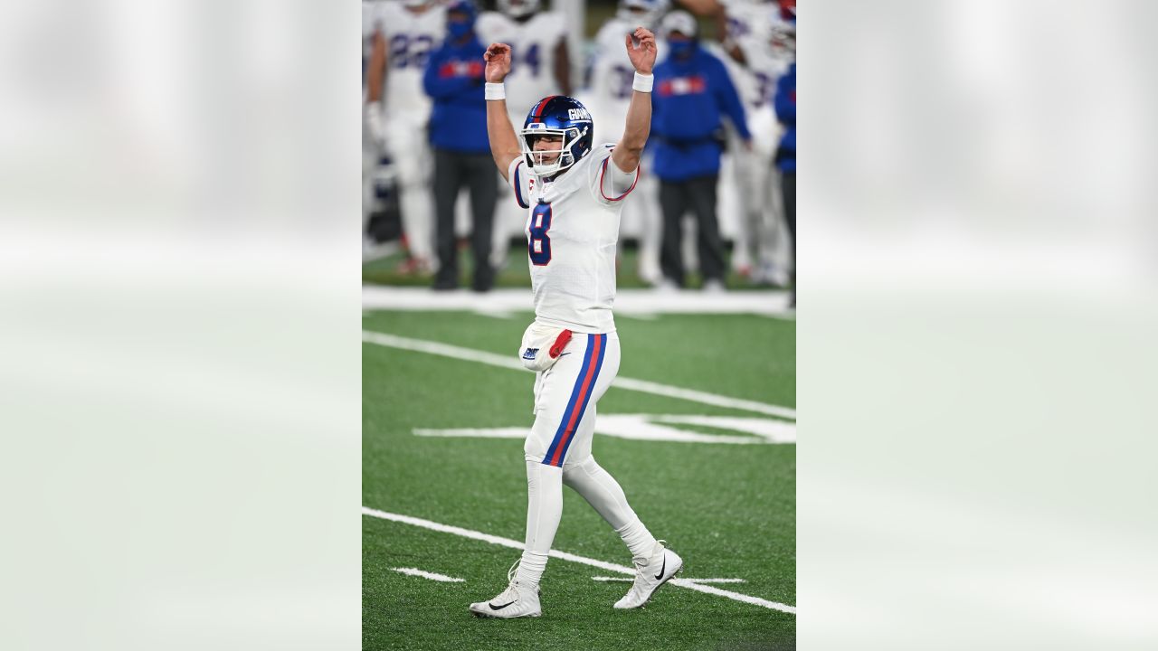📸 WHITE OUT: Best of Giants in Color Rush