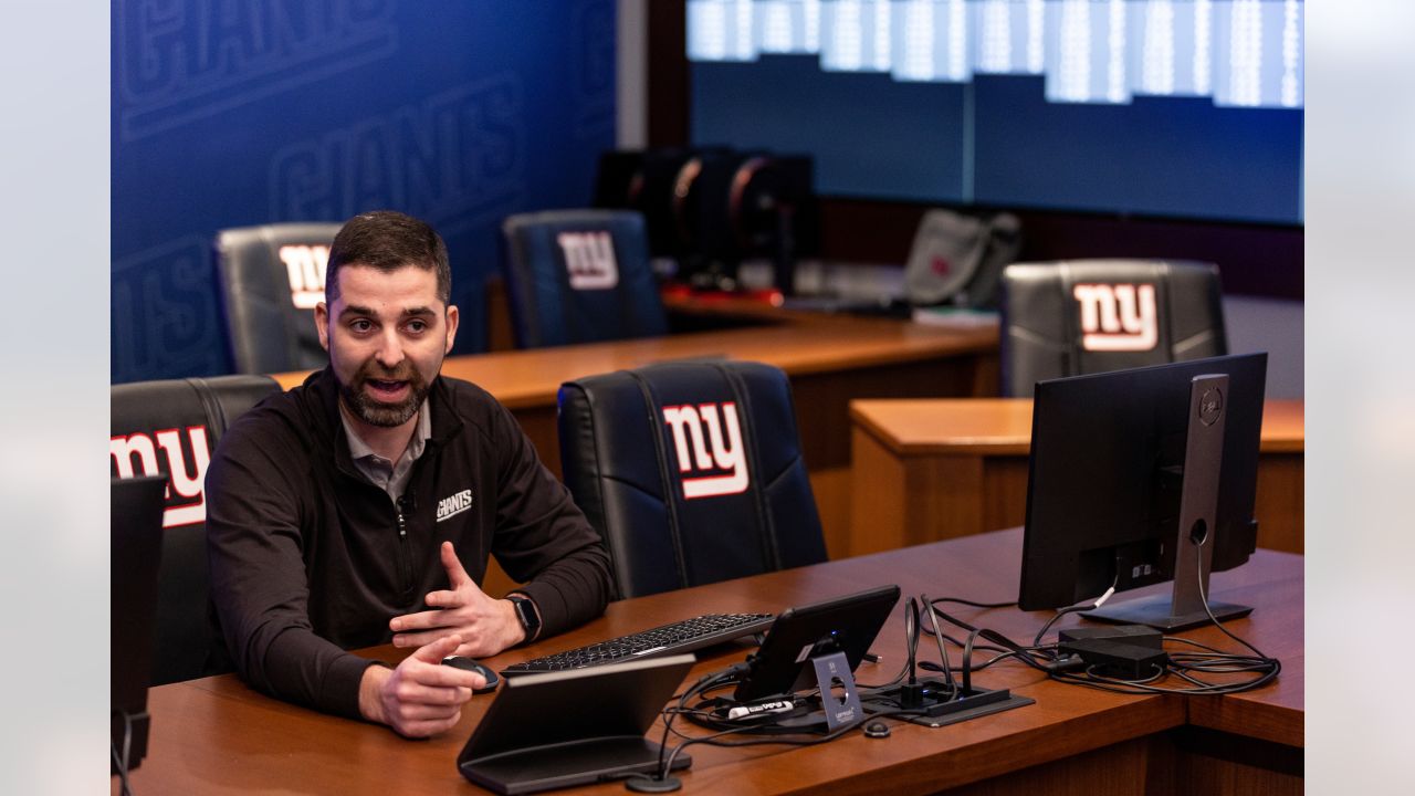 New York Giants Give First Look At High-Tech, 42-Screen NFL Draft Room