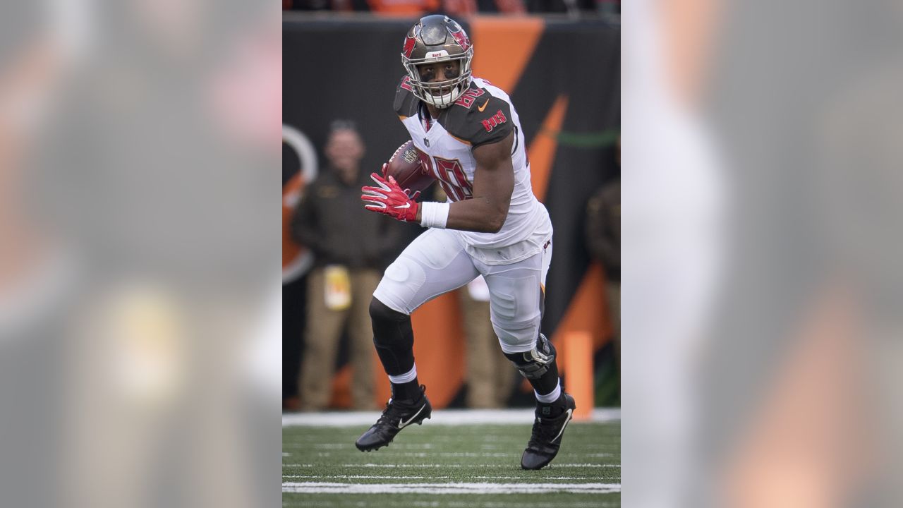 Buccaneers host Giants on Monday Night Football in Week 11 - Acme Packing  Company